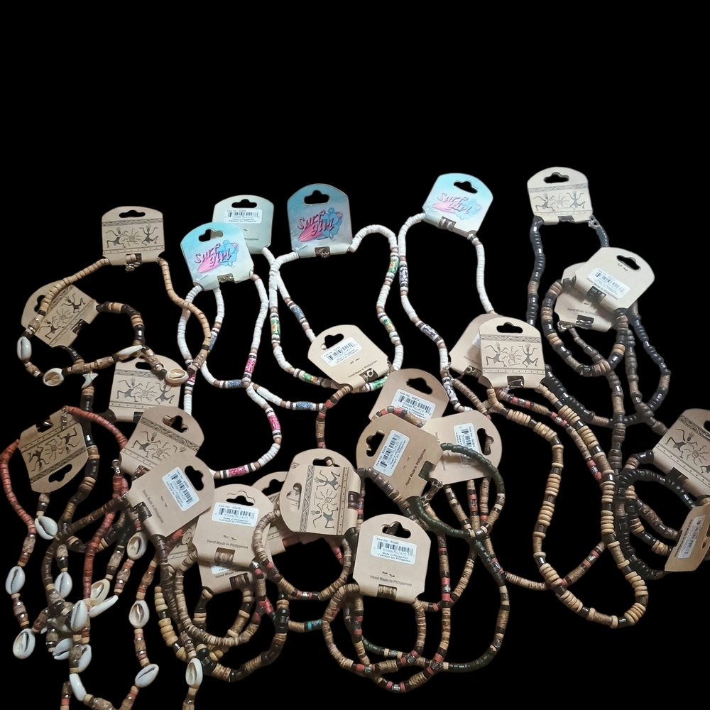 Lot 28 Beaded Necklaces Bracelets Shell & Wood ,Coconut Hematite Shark Tooth